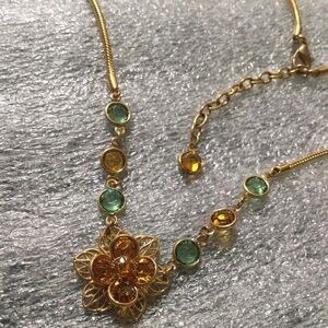 Dainty Crystal Flower Necklace